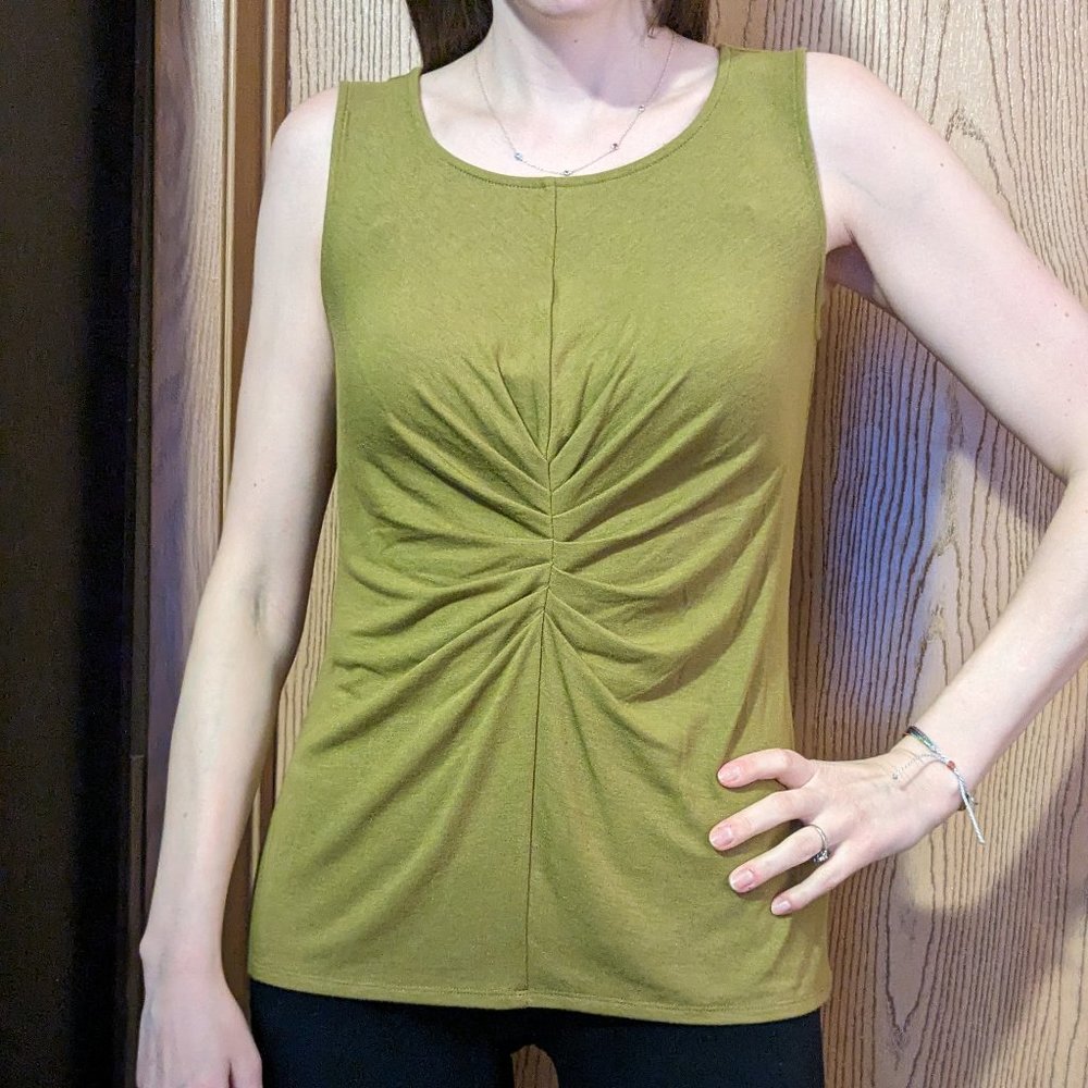 Simply Vera Sleeveless Blouse